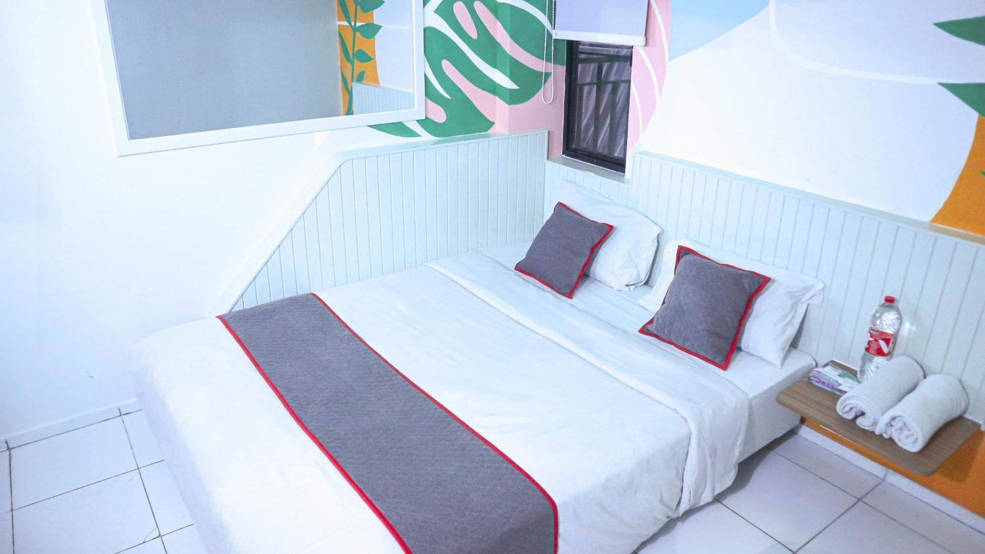 Collection O Tunas Plaza Residence Bekasi Esterno foto
